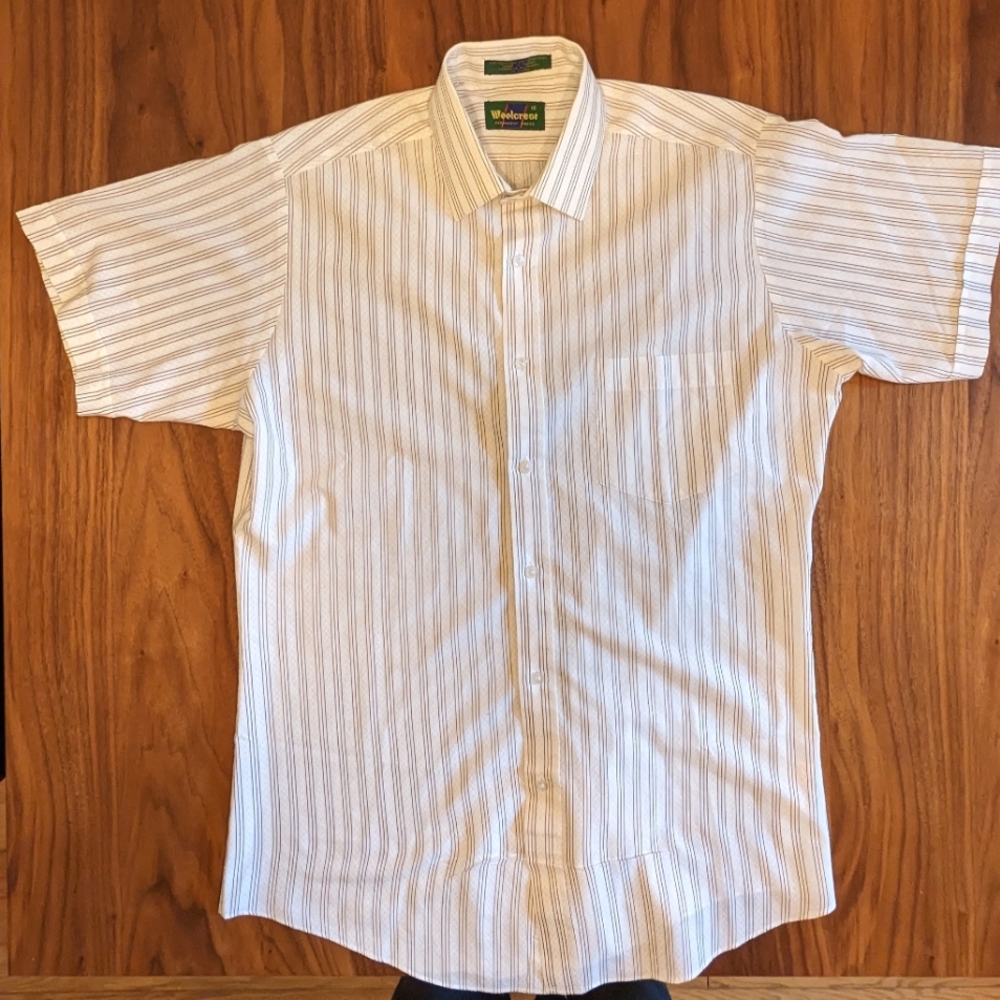 Woolcrest short sleeve button up size S/M